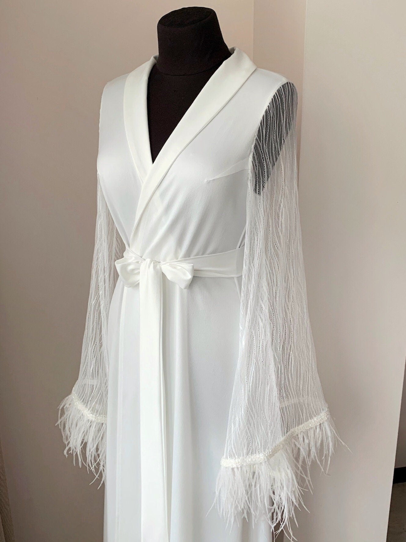 Long bridal robe with Feather | Bella Donna Handmade ️
