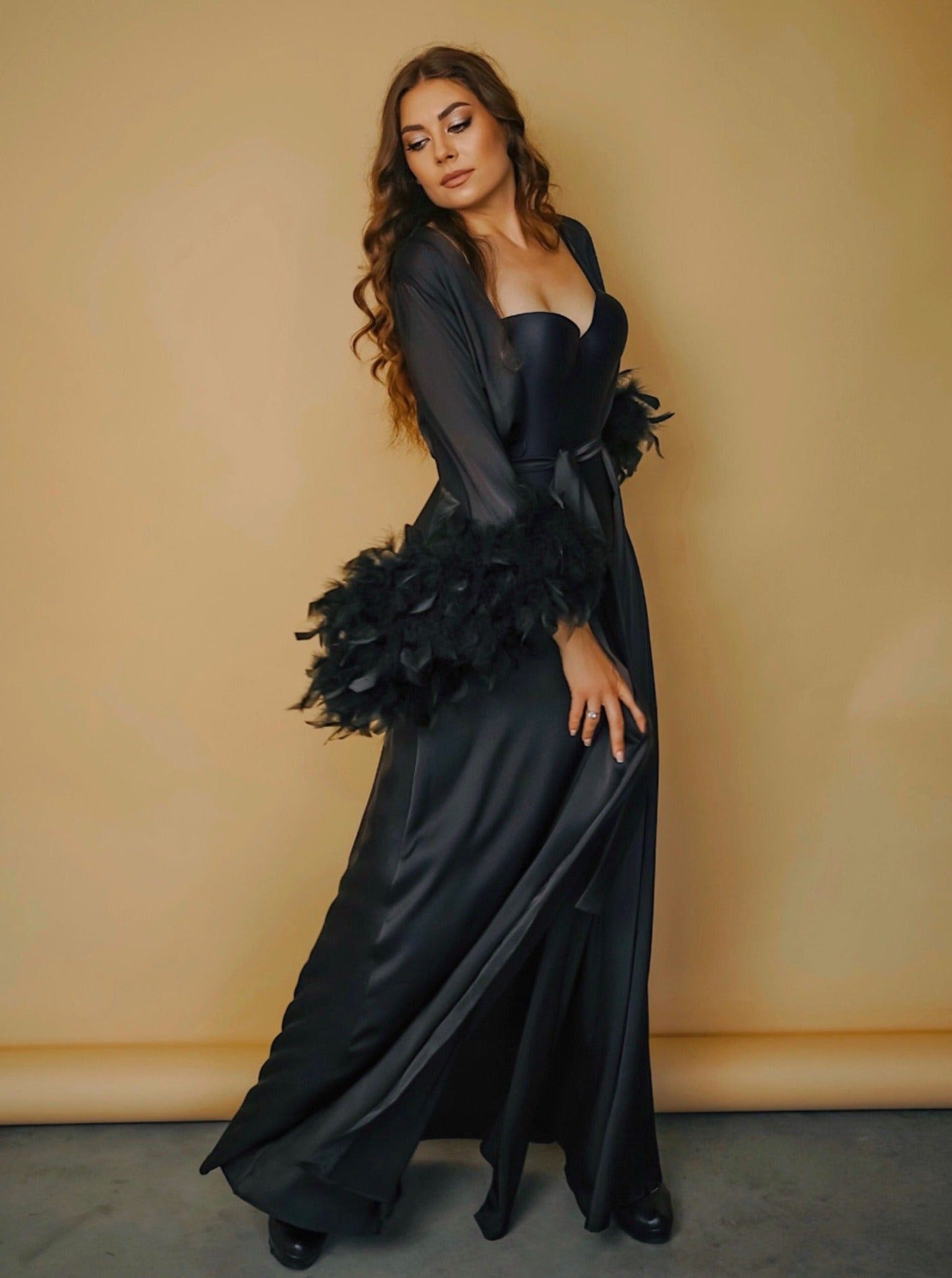 Black feather robe for bride BellaDonnaUa | BellaDonnaUa | Reviews on ...