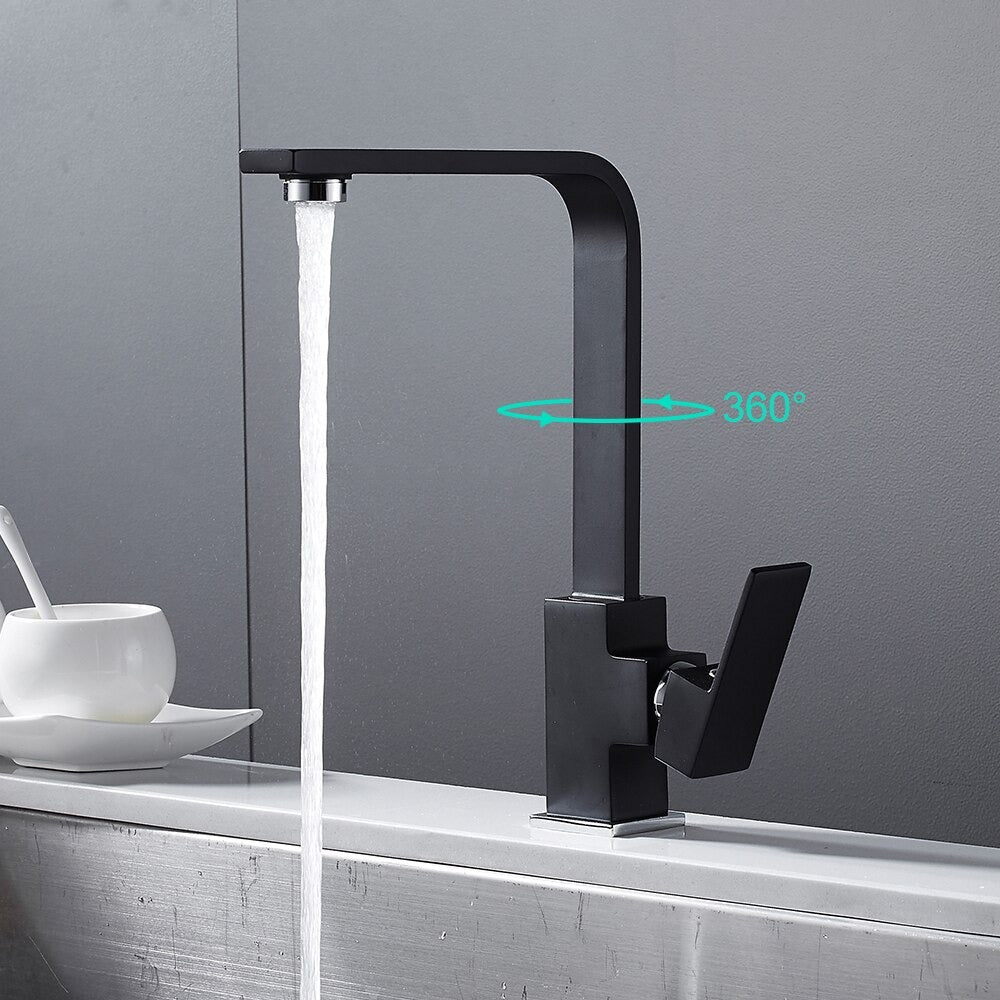 Mitigeur évier noir mat contemporain, robinet design de cuisine