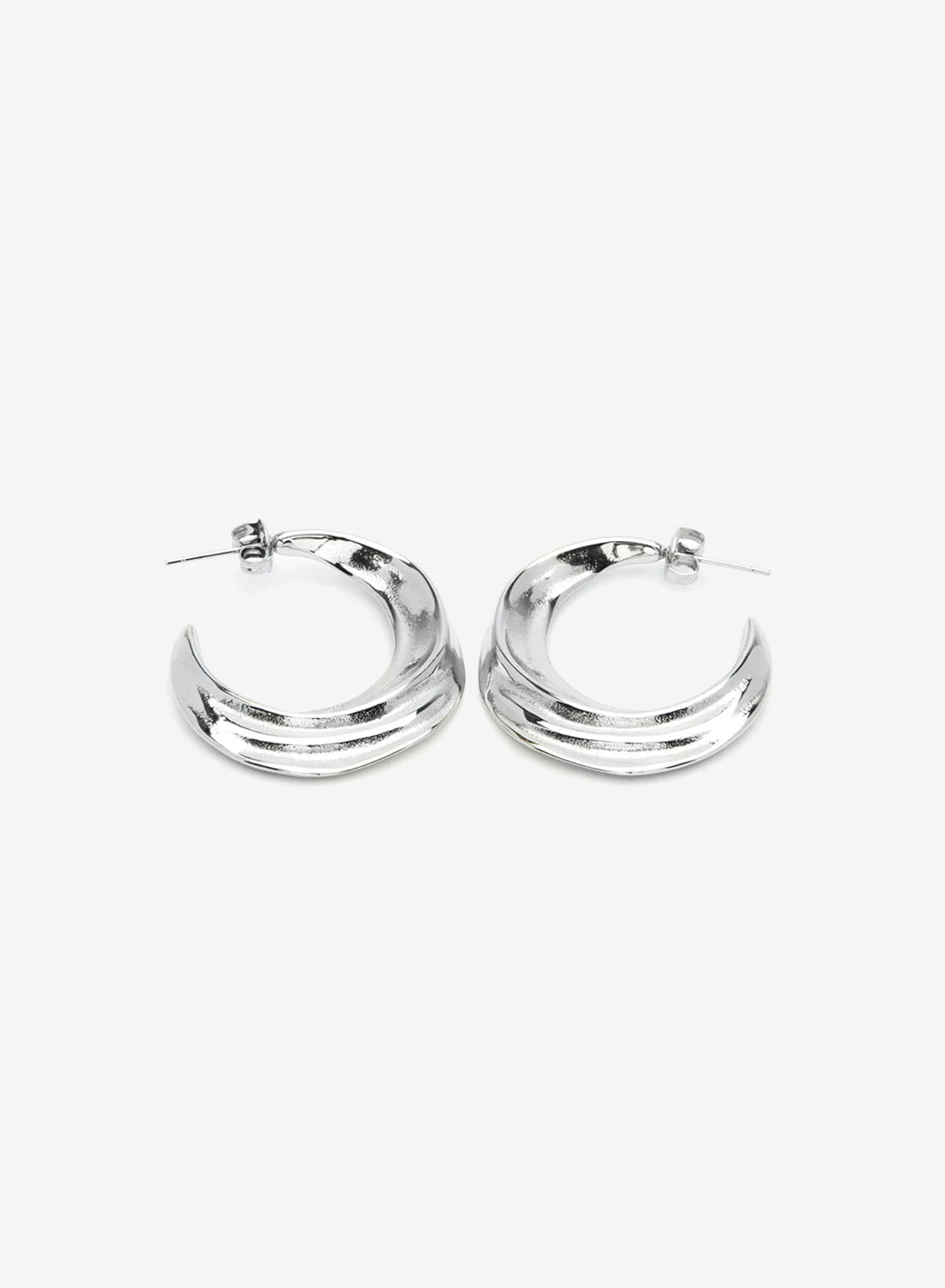 Se Nine Moon Earrings hos Number Nine