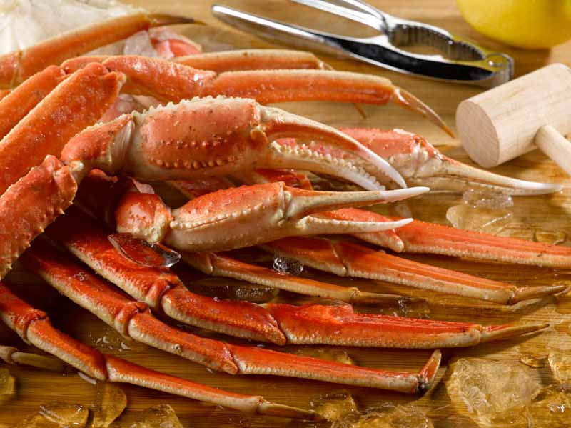 July Featured Seafood: Cooked Wild Snow Crab Cluster, Frozen
