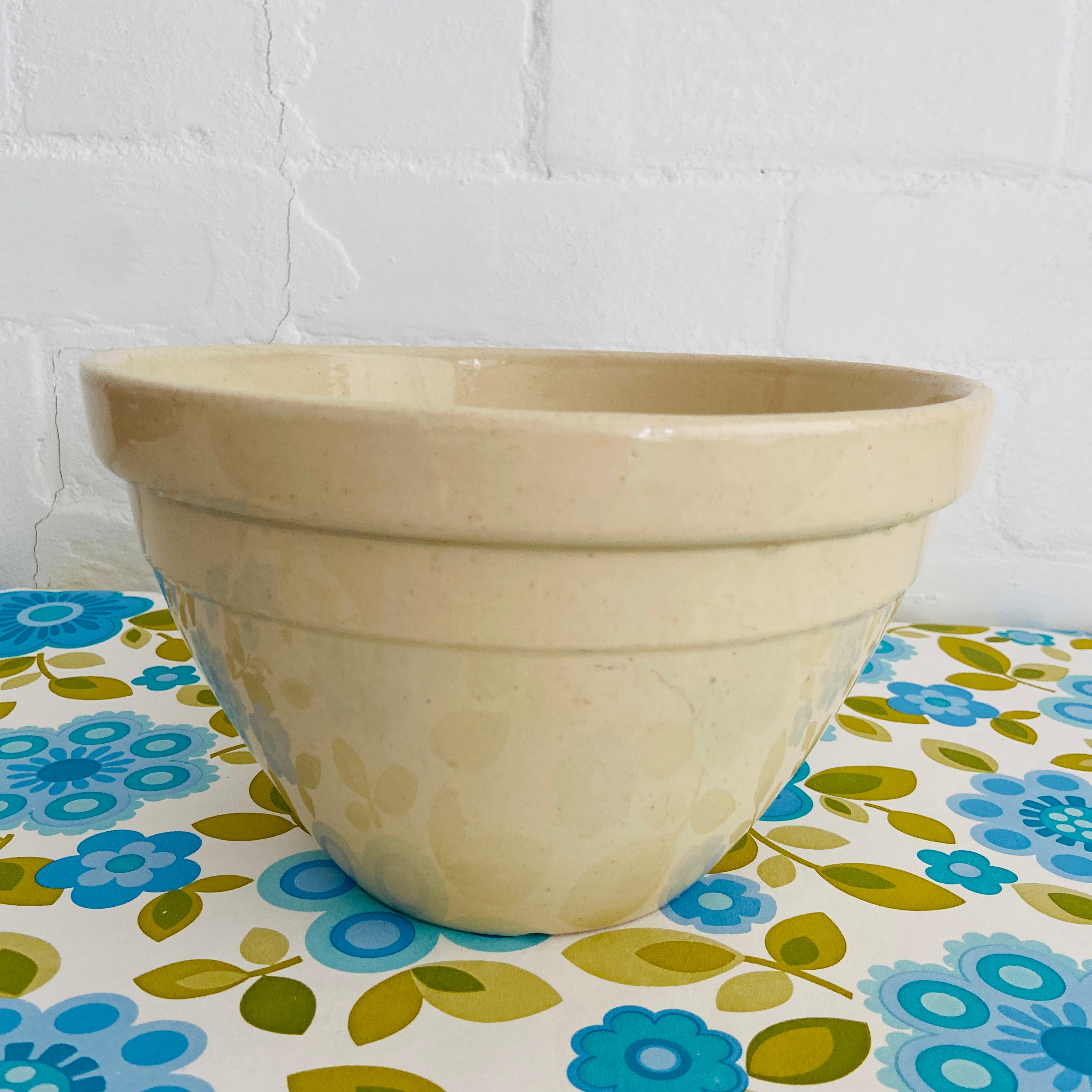 hoffman pottery mixing bowl