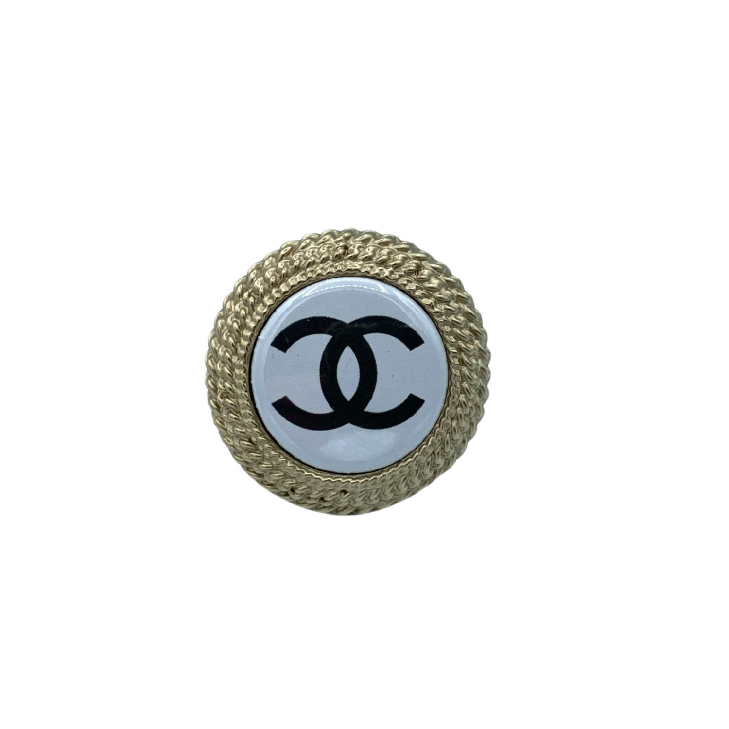 CHANEL Gray CC Logo Hologram Ring size 51 For Sale at 1stDibs  chanel cc  ring chanel ring cc chanel cc ring silver