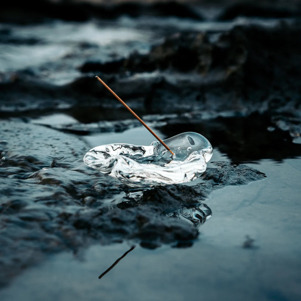 Water. ウォーター