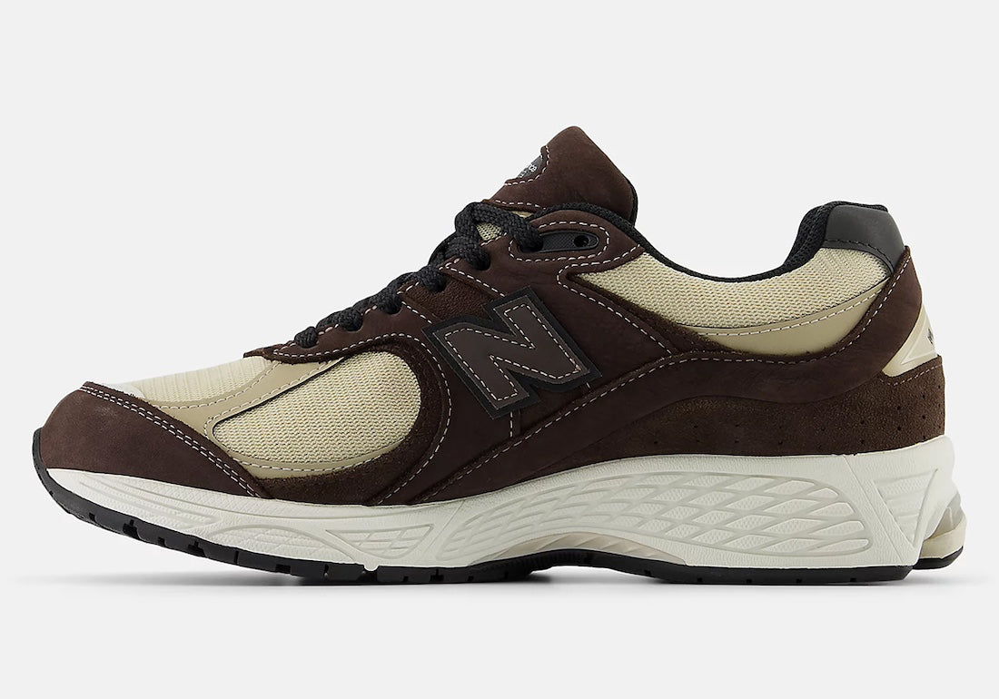 New Balance 2002R Gore-Tex Black Coffee M2002RXQ