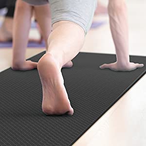 Non Slip TPE Yoga Mat Workout & Pilates – Cambivo