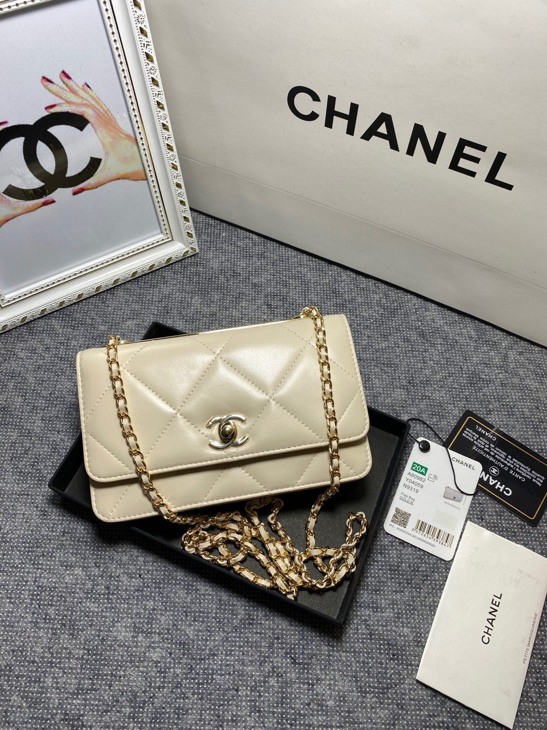 band Tien Wees tevreden Chanel ketting clutch – KJ VIPS