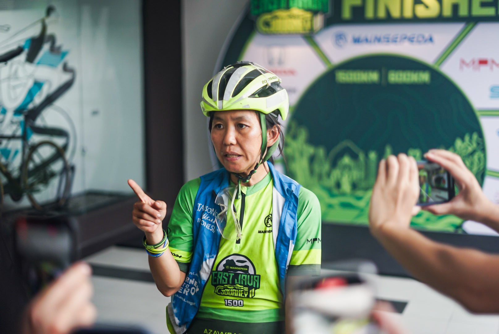 Patricia Satu-Satunya Cyclist Perempuan EJJ 2024 1.500 Km Akhirnya Finis