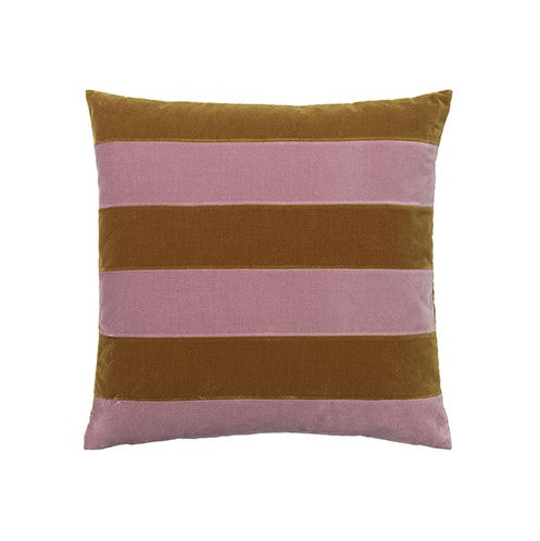 Se Christina Lundsteen - Stripe 55x55 velour pude, rosa/karamel hos & Add it