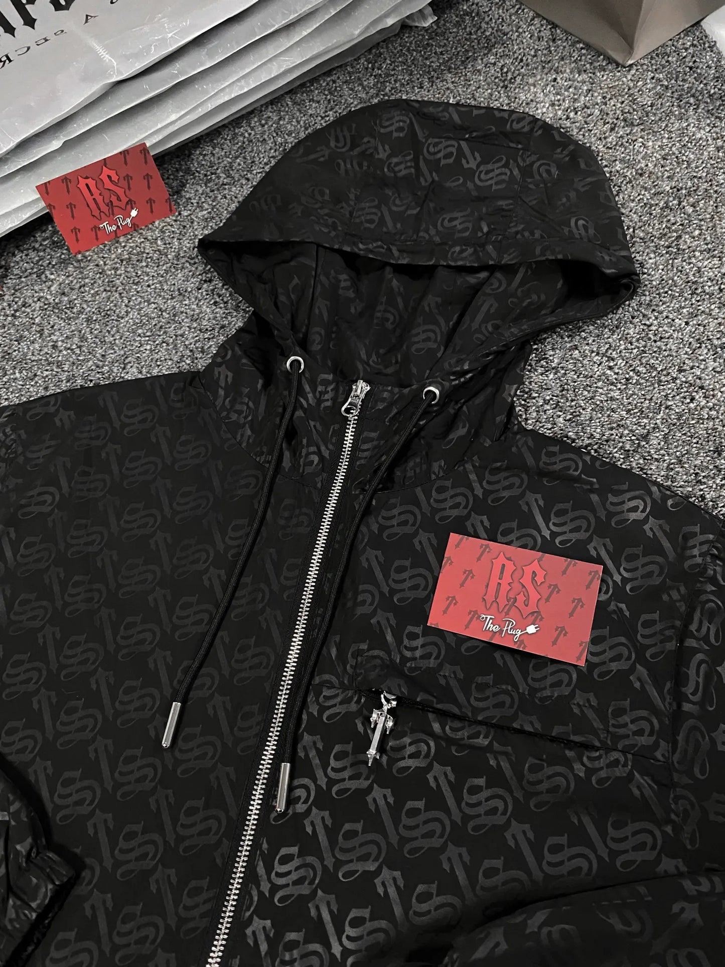 Trapstar Monogram Windbreaker Black – RSThePlug