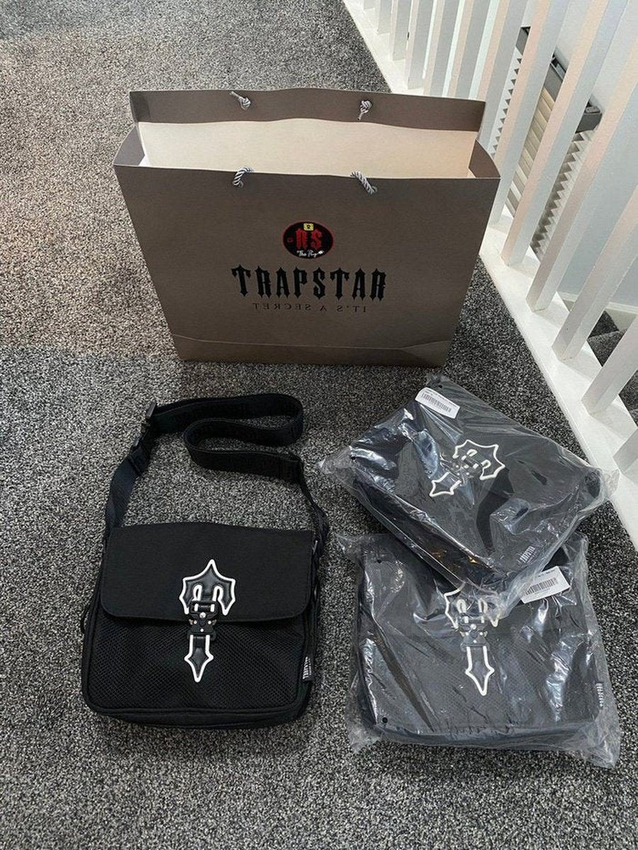 即日発送】TRAPSTAR Messenger Bag 1.0-