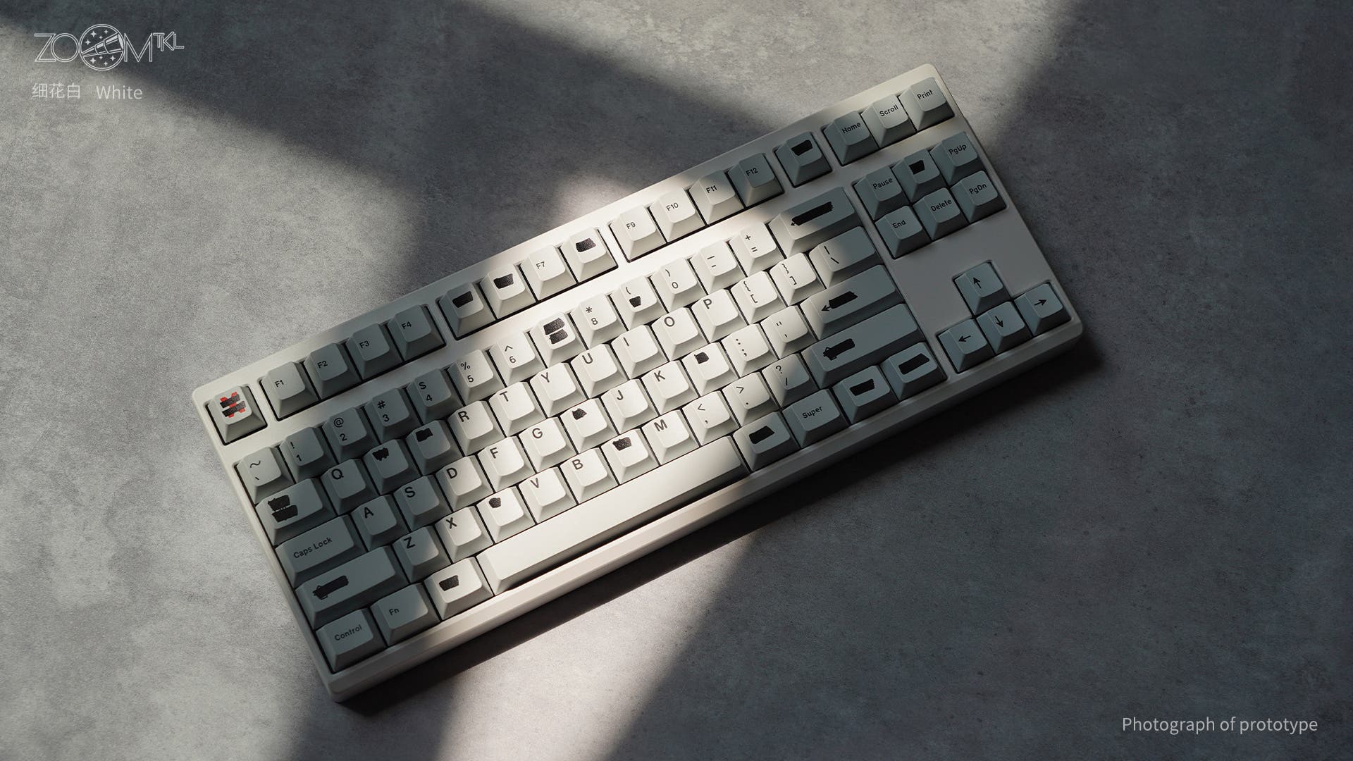 [Pre-order]ZOOM TKL ESSENTIAL EDITION-White White / Black (Stainless steel PVD Mirror) / Alu Plate