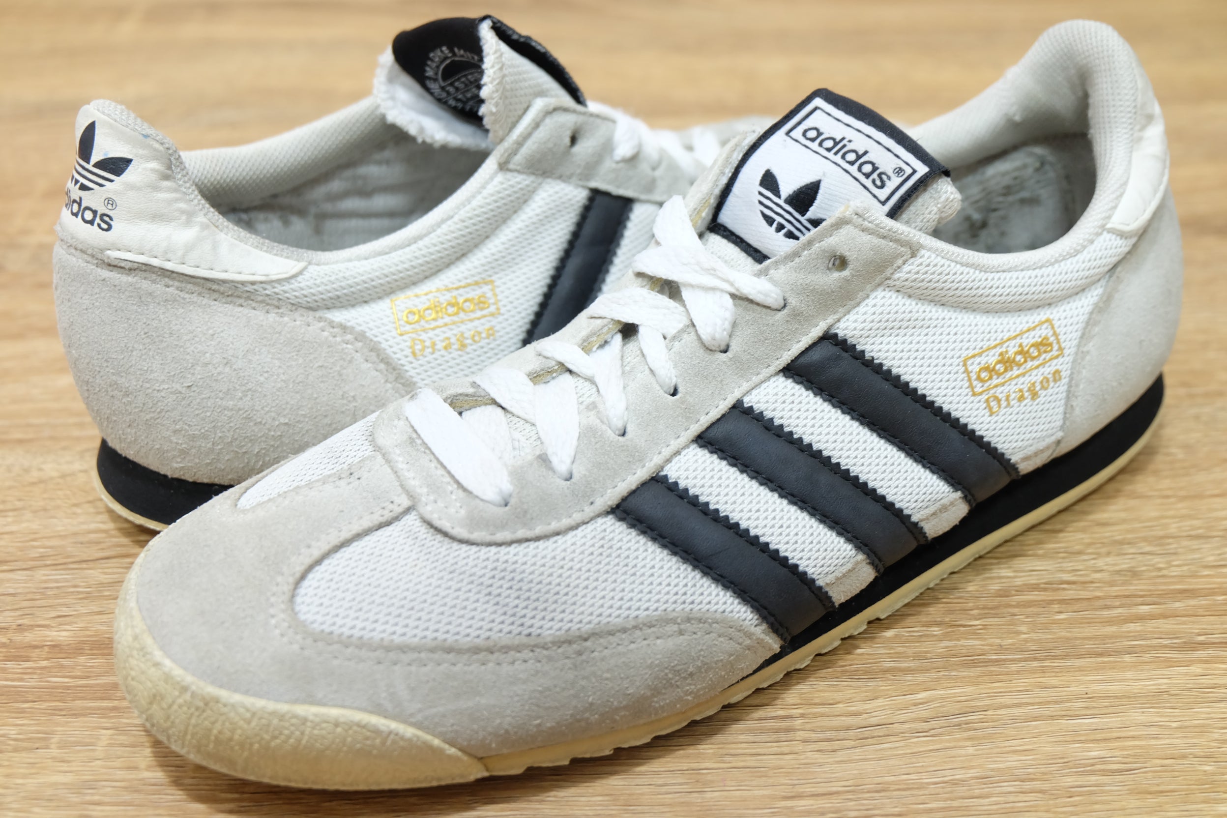 adidas dragon classic