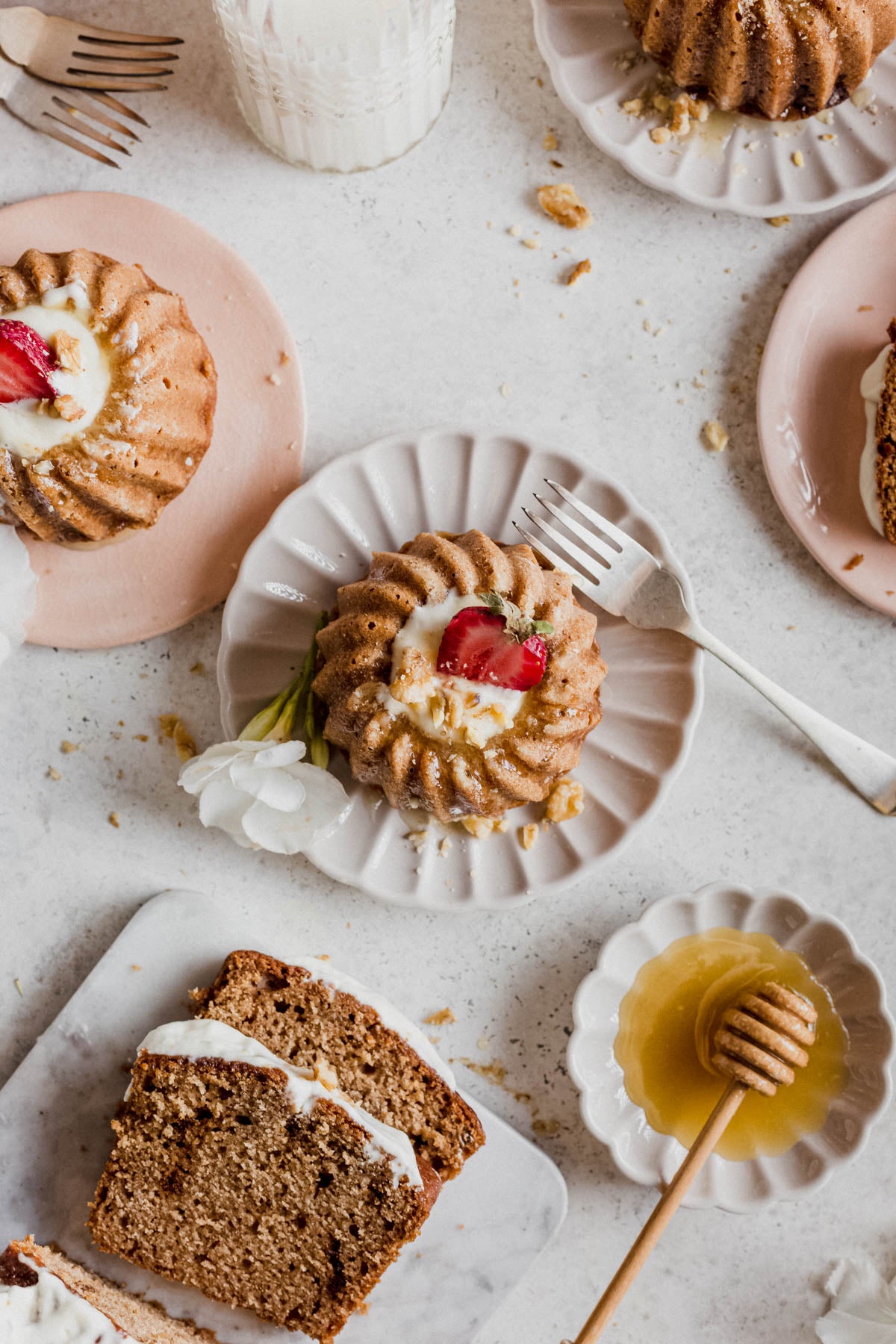 queque miel honey bread
