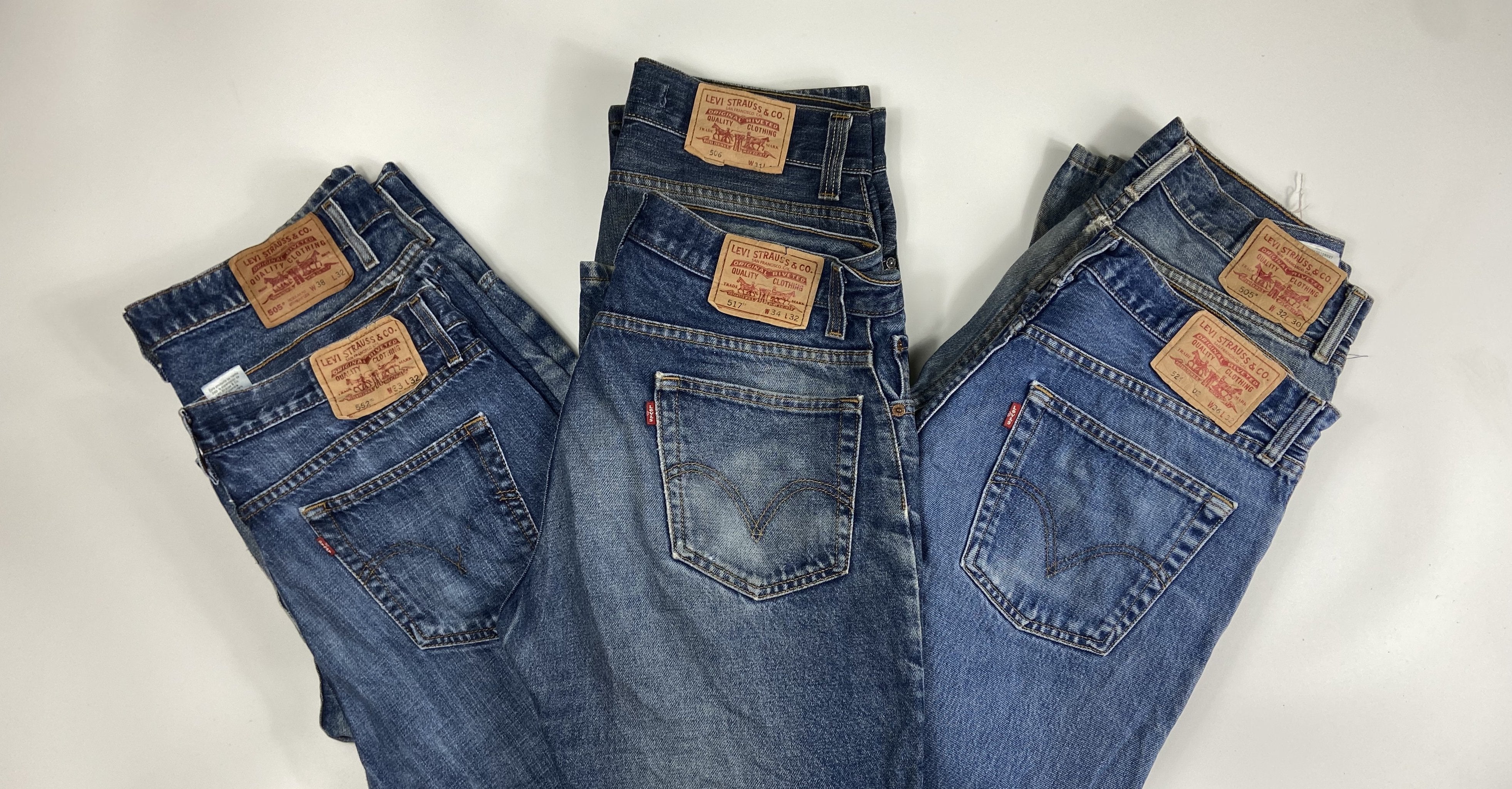 50kg USA Import Mixed Large Size Bale Vintage Levi's Jeans Denim Whole –  Vintage Wholesale Cornwall