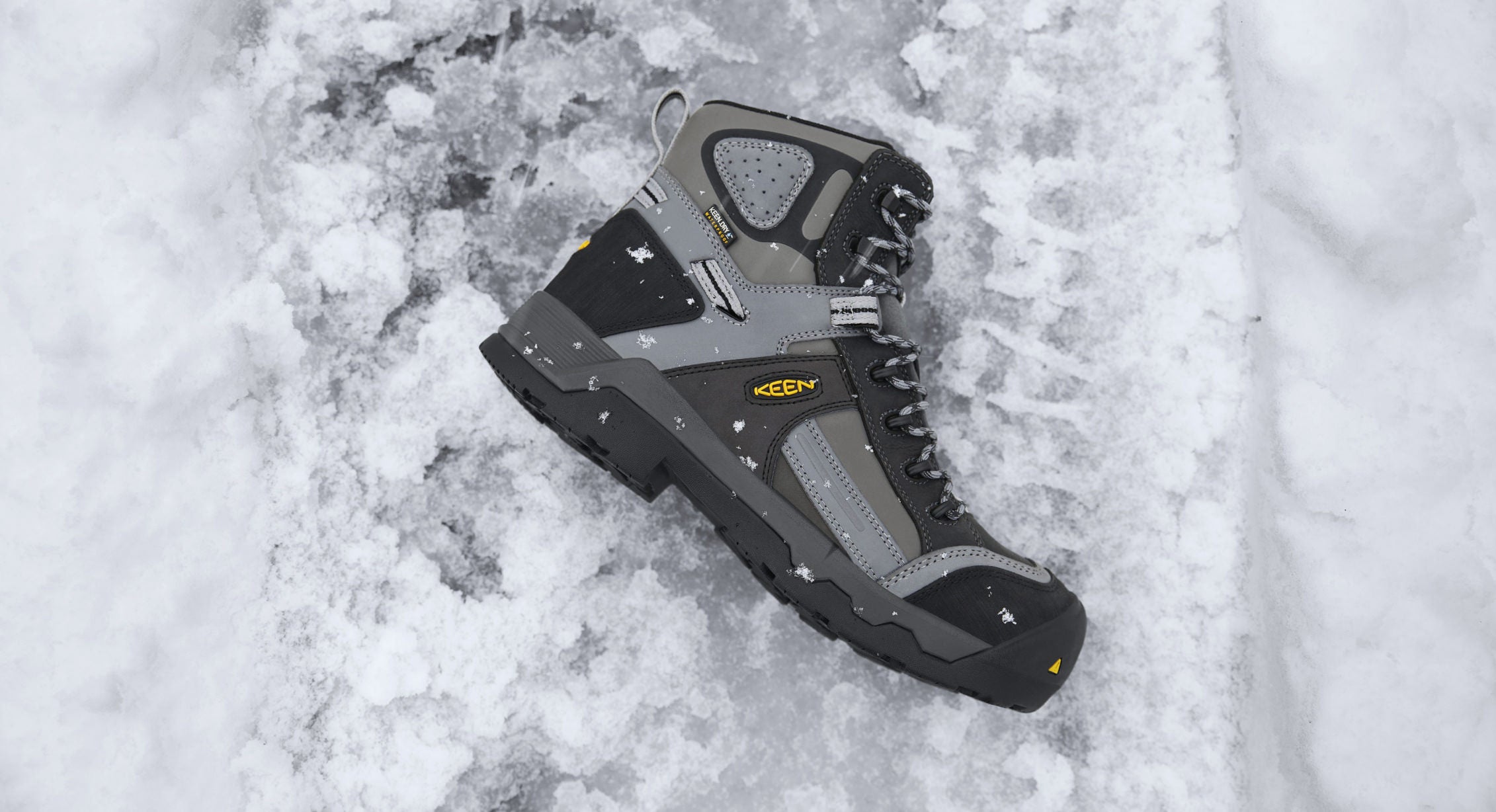 Davenport 400mg KEEN.WARM Insulated work boots on snow