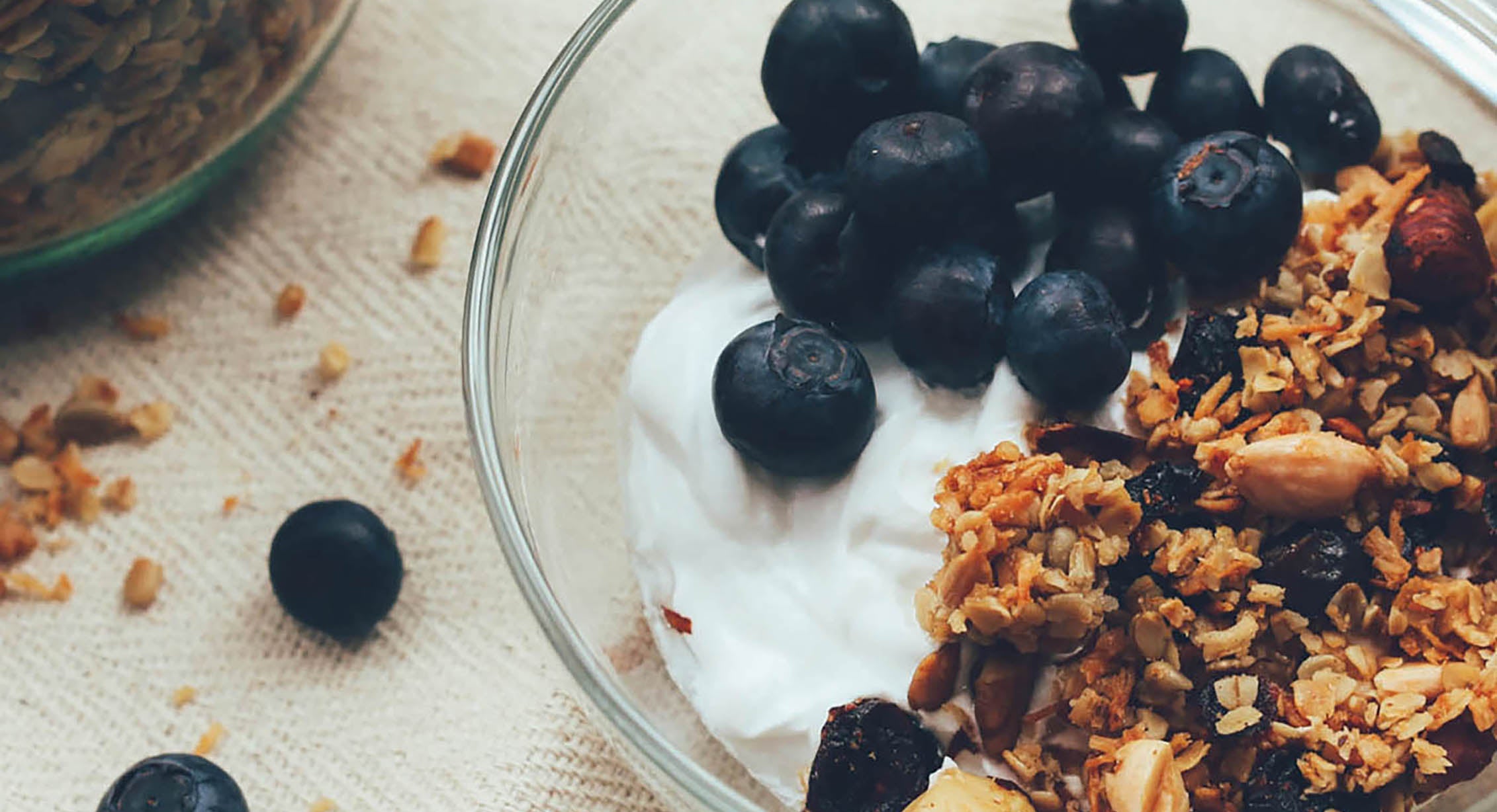 Granola with yogurt and blueberries