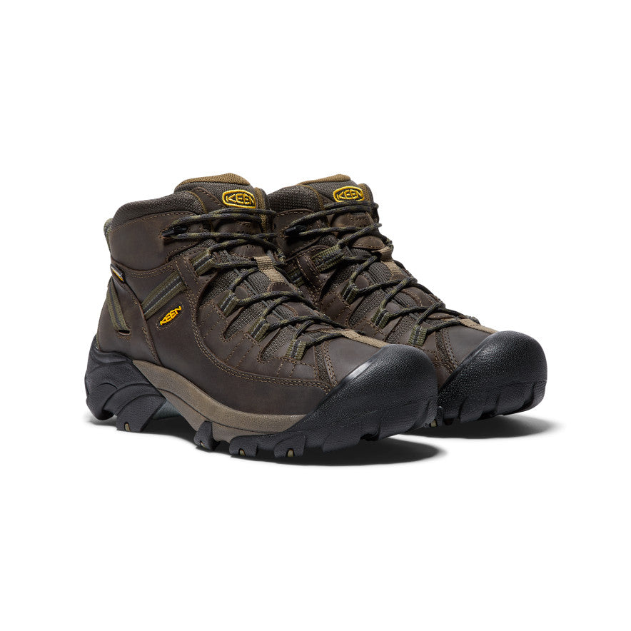 Men's Wide Hiking Boots - Circadia Waterproof Mid