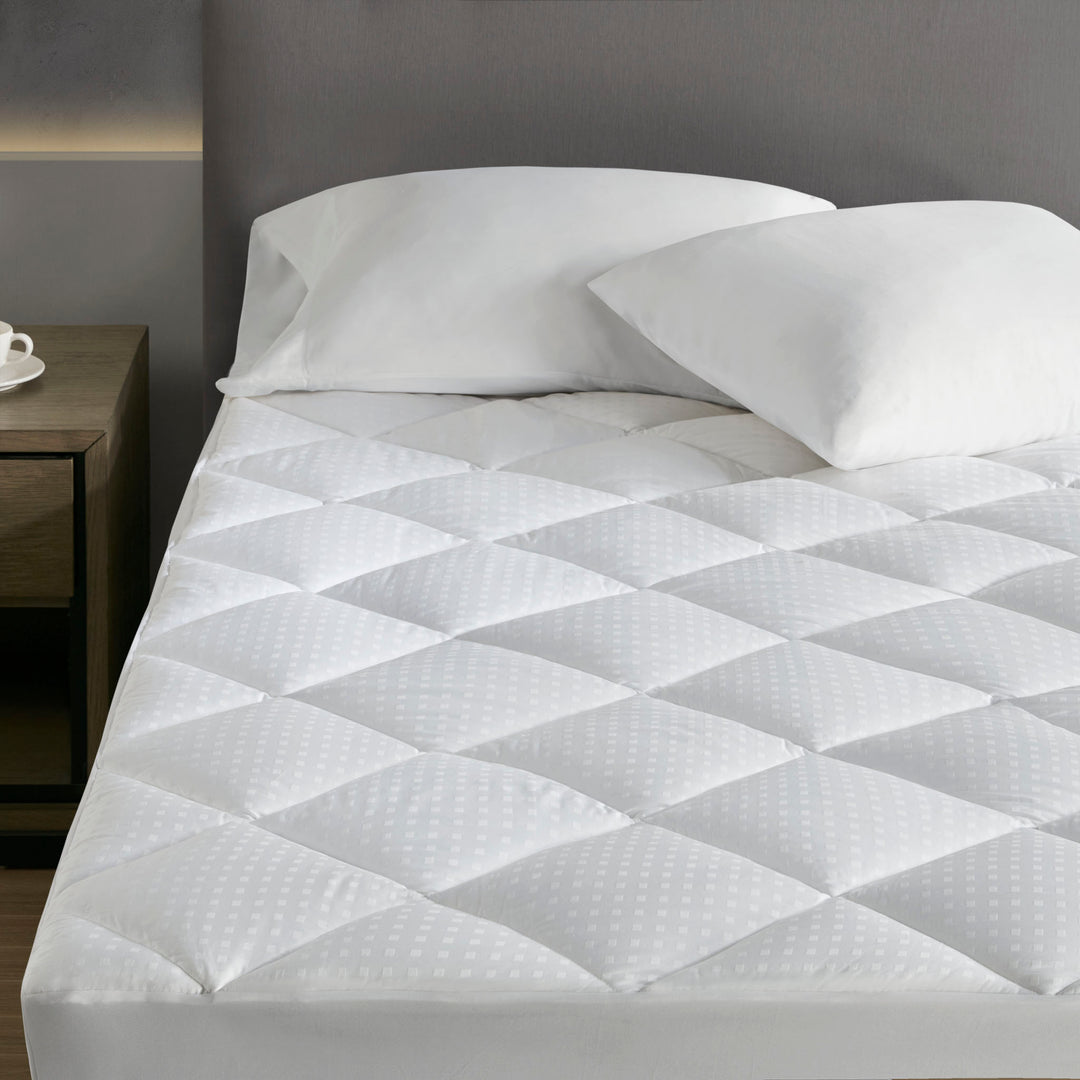 signature waterproof mattress protector