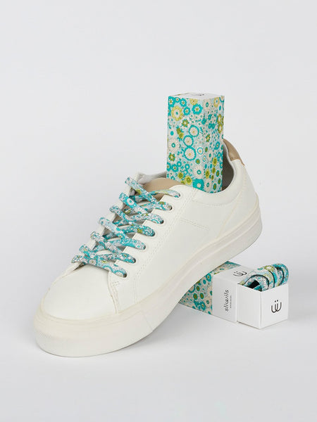 Zapatillas con cordones estampado floral azul