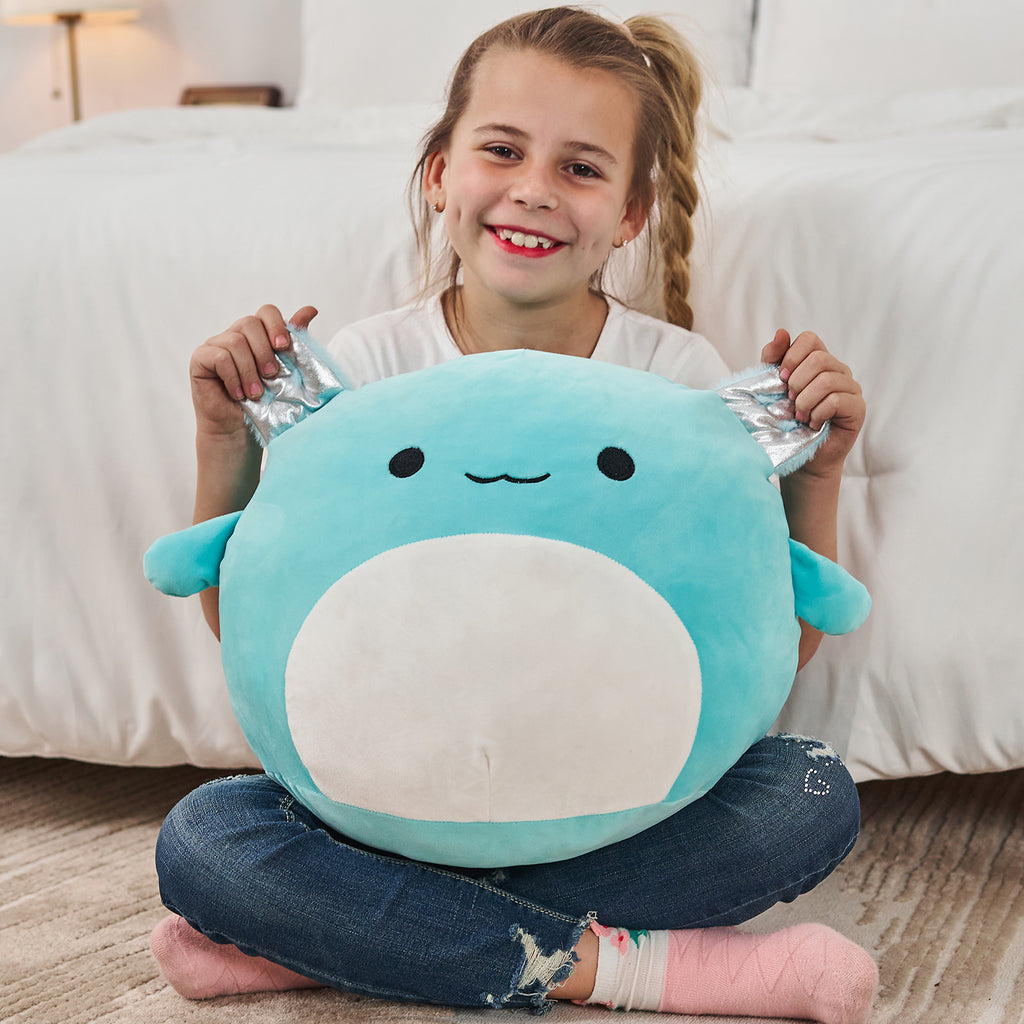 This plushie is crafted with a snug and comfy Plushy fabric and filled with PP Cotton, perfect to double up as a soft throw pillow. The external gills add a touch of style - we've used sparkly material on the front and plush, furry material on the back to give our cuddly axolotl a truly fashionable spin. Isn't it adorable?