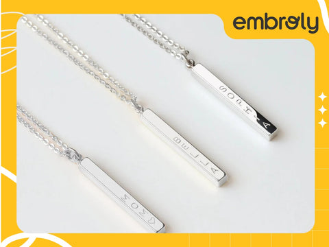 A hidden message bar necklace, a meaningful and personalized present