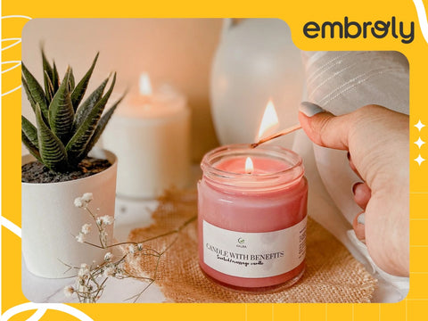 Choosing a comfortable and relaxing massage candle for your mother, a suitable option for hard to buy Moms