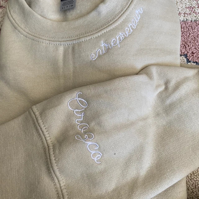  GODMERCH Custom Embroidered Couple Sweatshirt, Embroidered  Monogram Heart Name Sweatshirt, Matching Couple Sweatshirt, Embroidered  Couple Sweatshirt, Custom Letter Couple Name, Gift For Him Her : Clothing,  Shoes & Jewelry