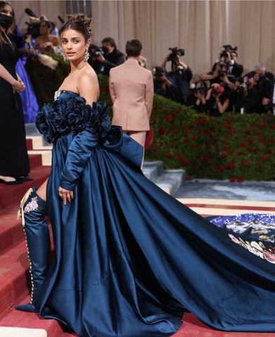 Taylor Hill - in a glorious blue satin.