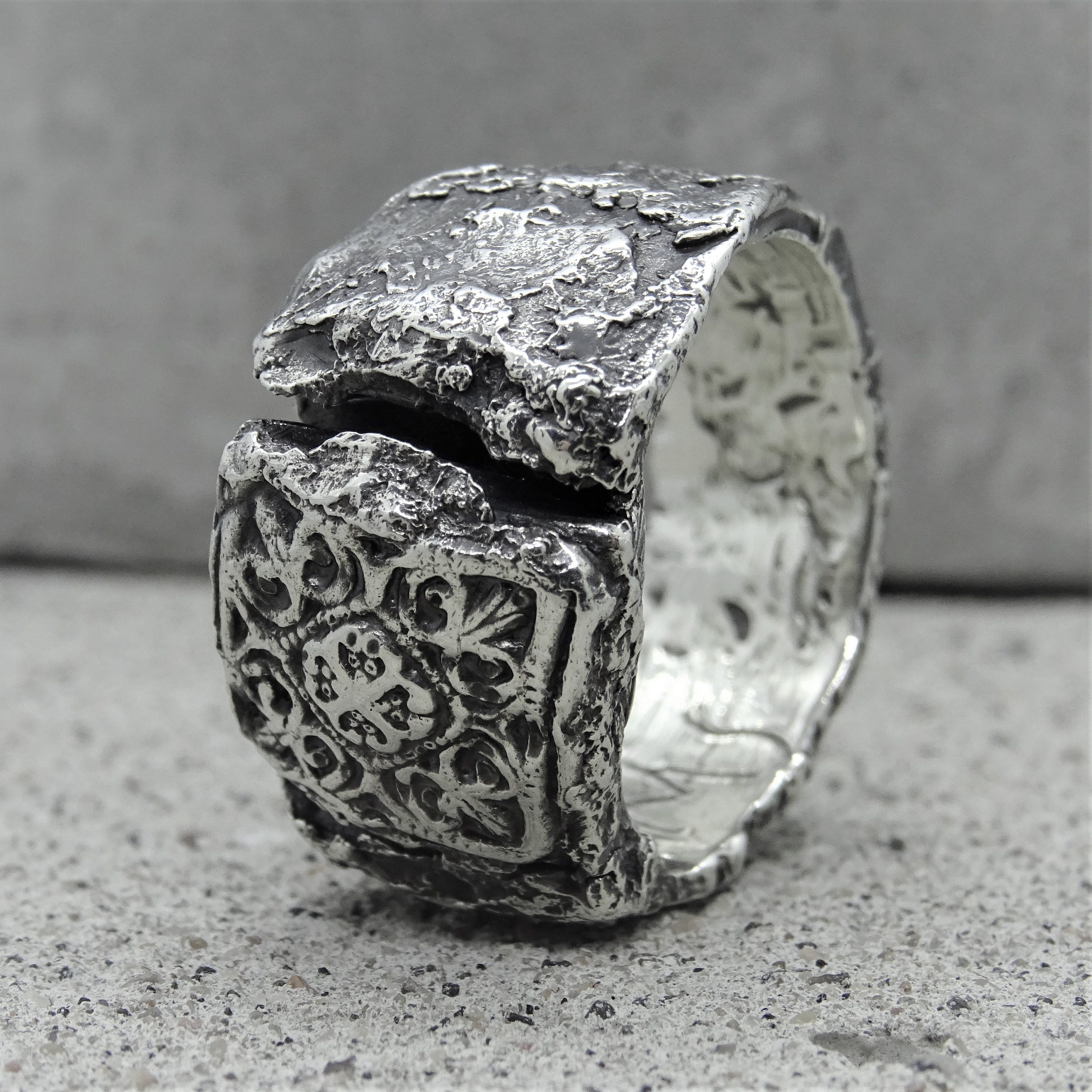 eastern ring unusual textures ring with cracks and oriental pattern rings with cracks and patterns project50g 834053