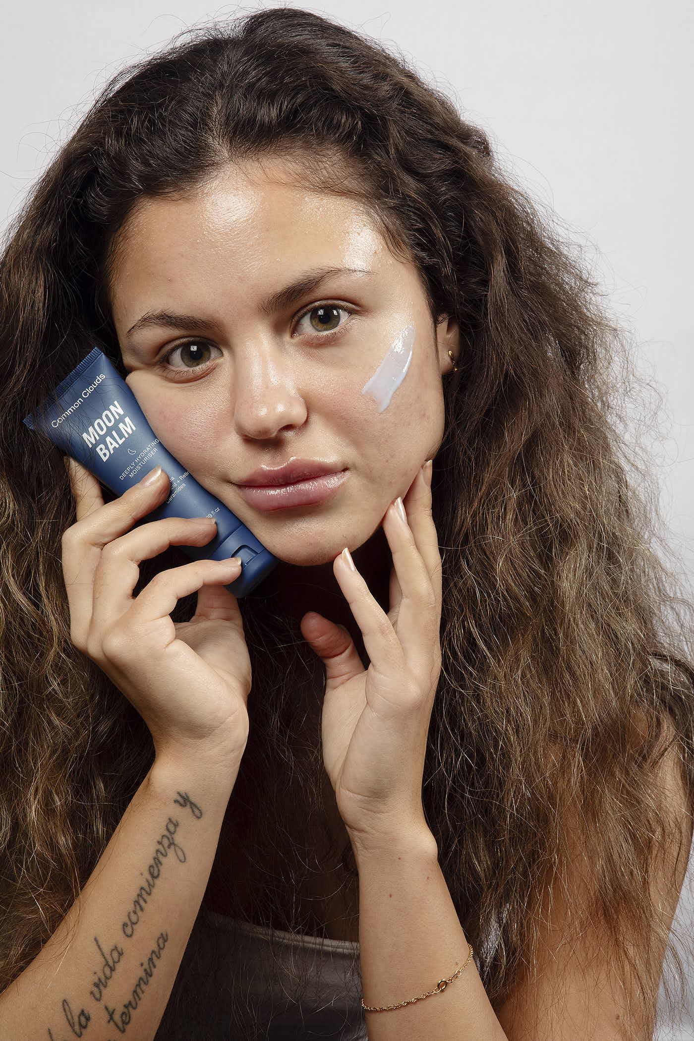 Ansiktskräm med retinol, hudkräm för akne, rosacea och känslig hy