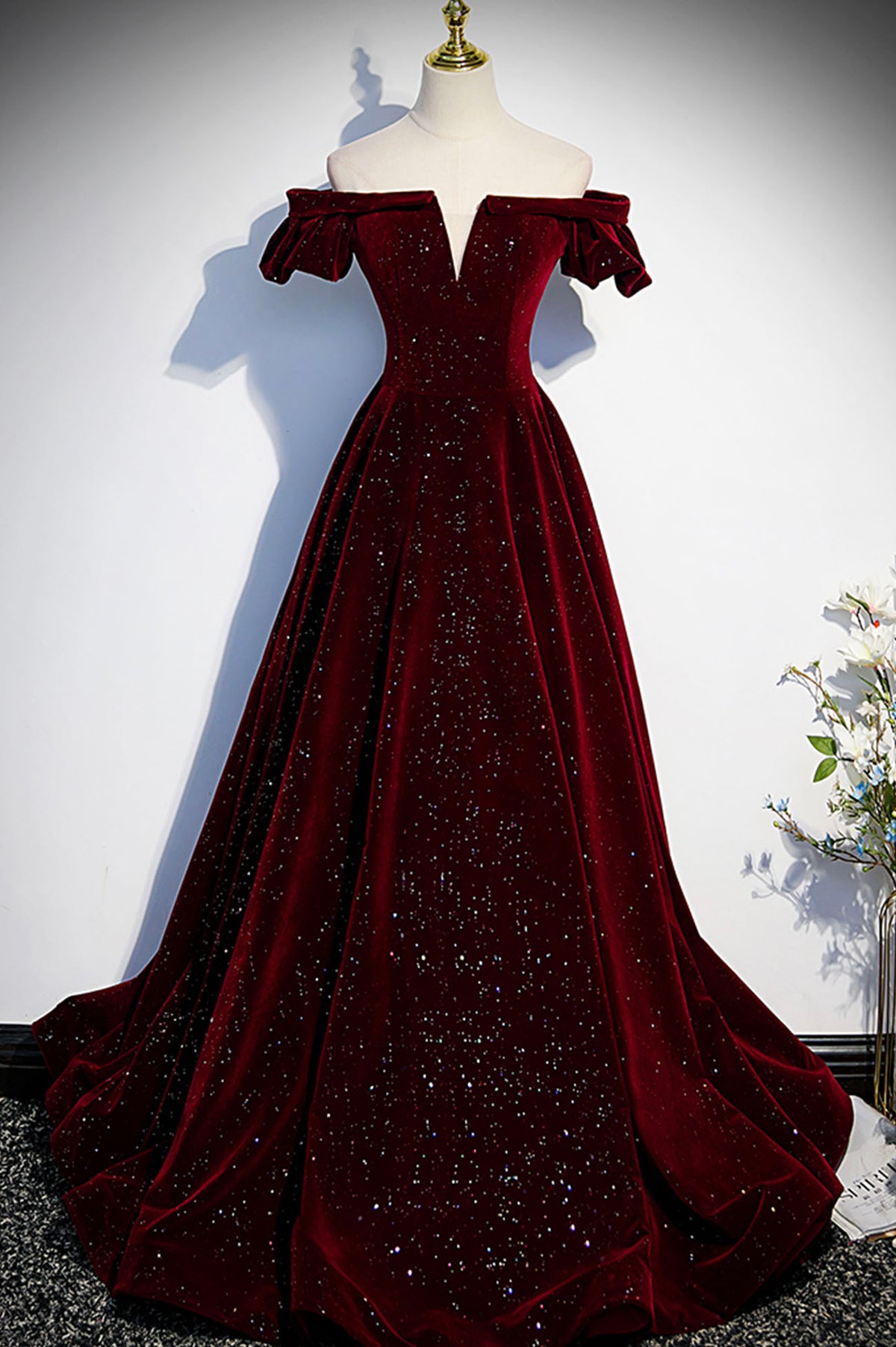 $4995 NEW Marchesa Off the Shoulder Appliquéd Velvet Gown Burgundy Dress 4