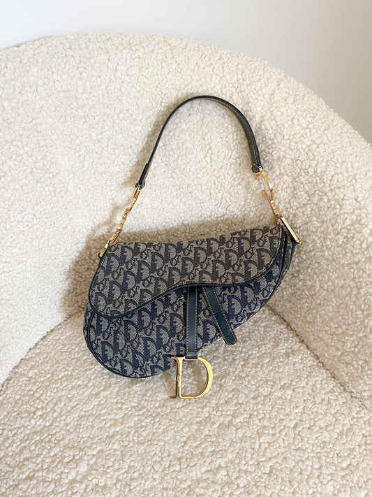 Vintage Louis Vuitton Croissant PM Shoulder Bag – Break Archive