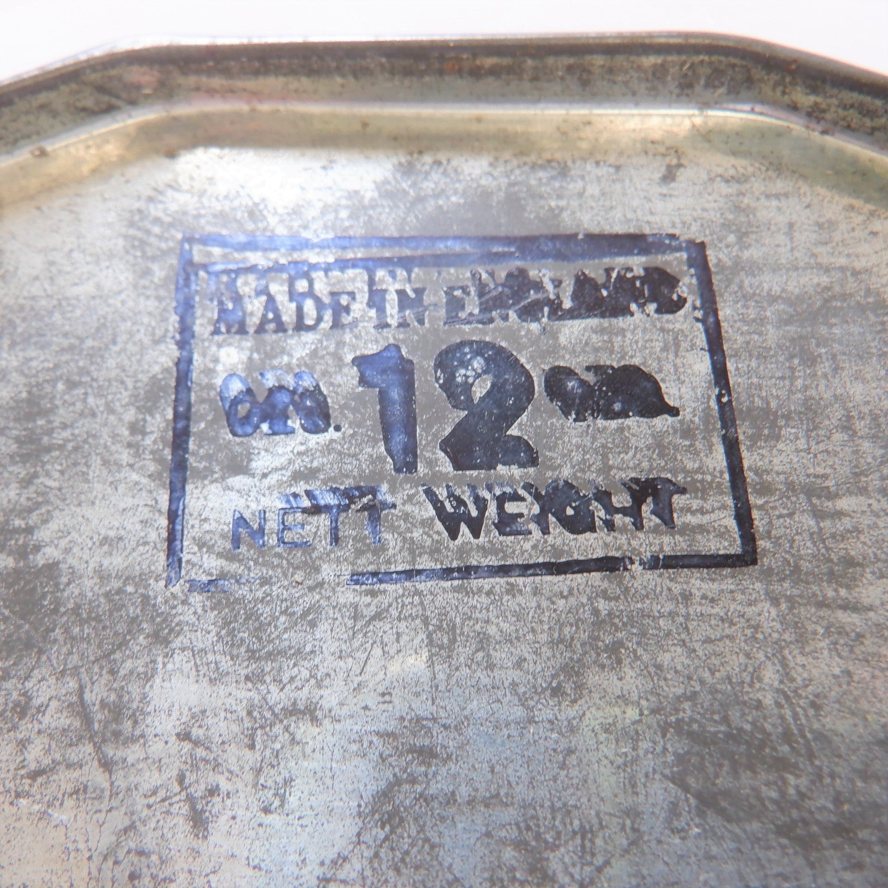 KING GEORGE VI & QUEEN ELIZABETH I, Coronation Souvenir Vintage TIN, 1937 - Image 10