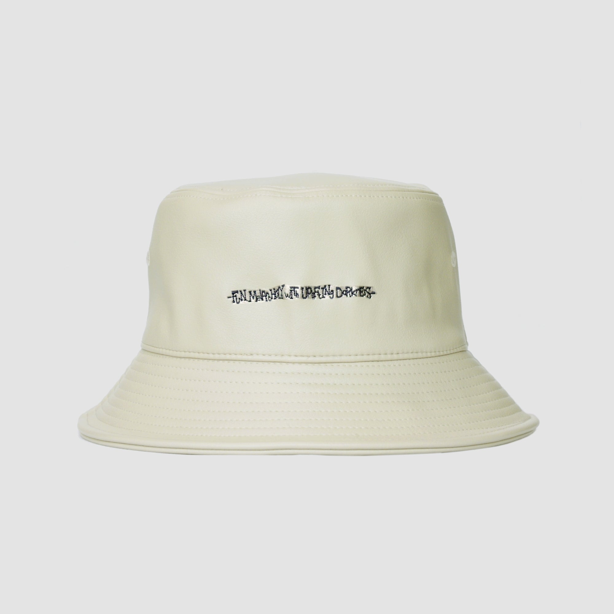 MUZE ミューズ【LOGO LEATHER BUCKET HAT】ロゴ レザー バケットハット