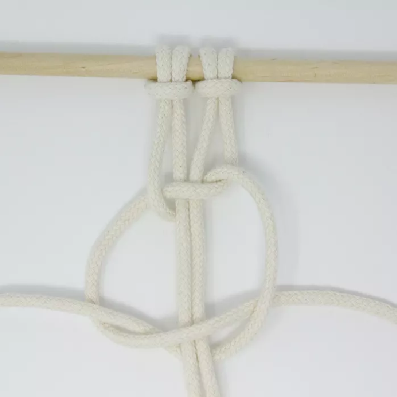 macrame overhandse knoop