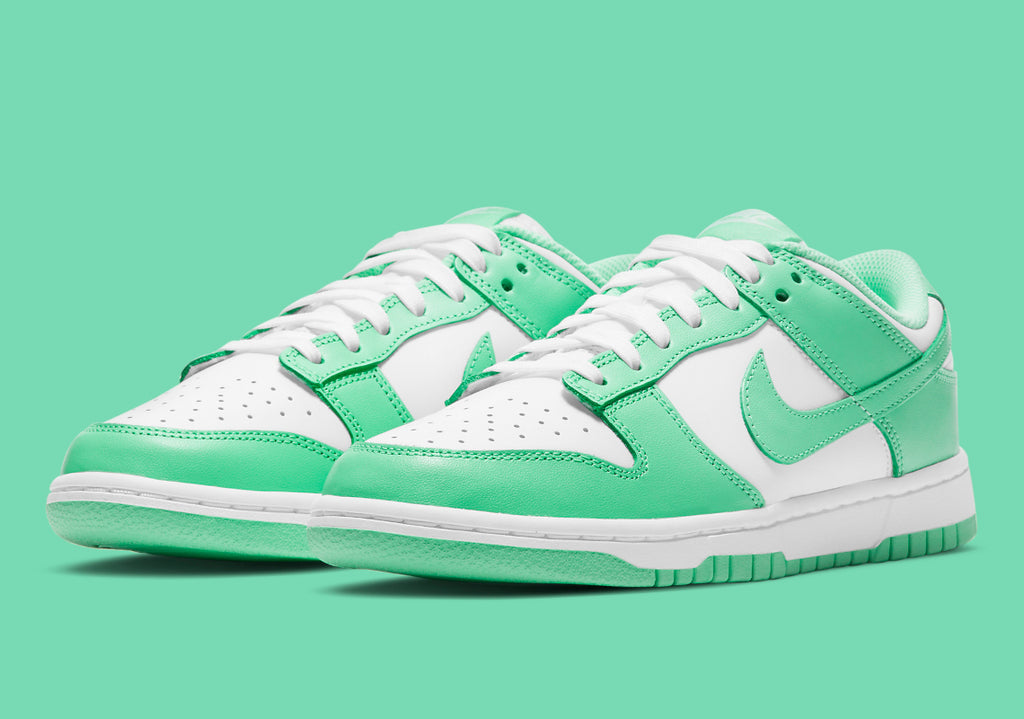 Nike Dunk Low Green Glow (W)-