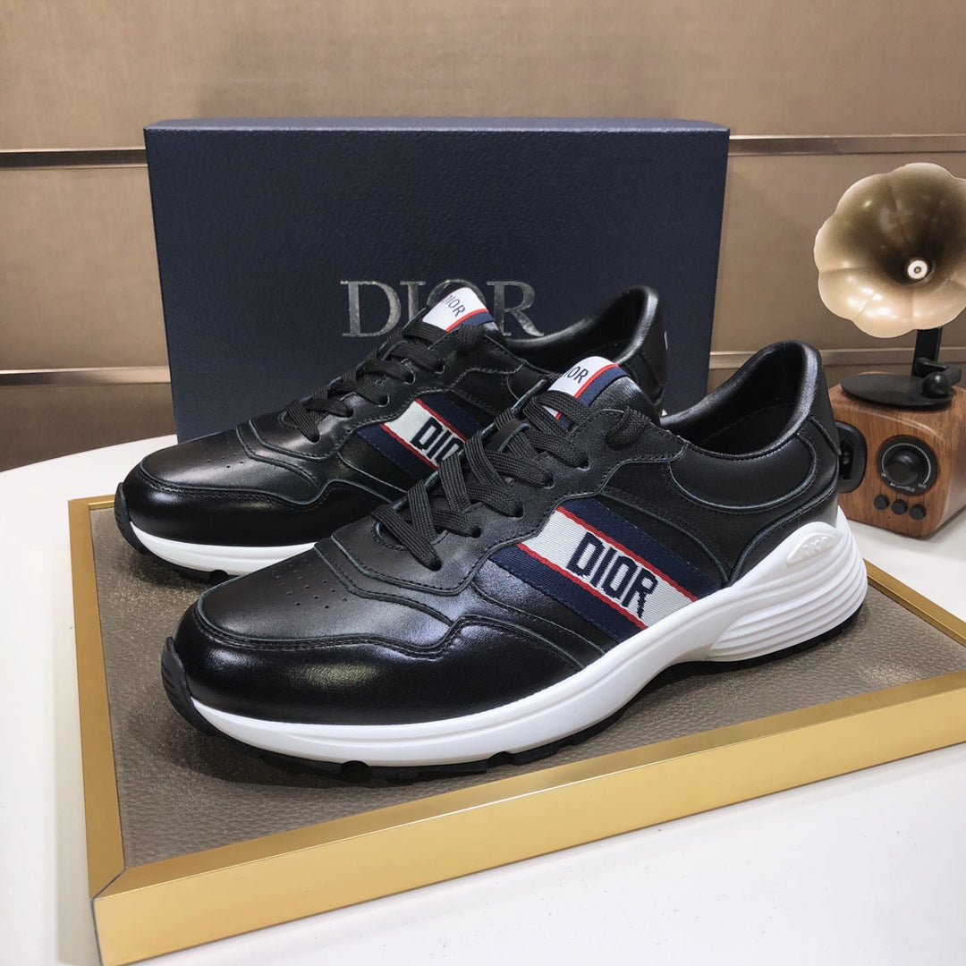 DIOR 2022 Men Fashion Boots fashionable Casual leather Breathable Sneakers Running Shoes supermaket 