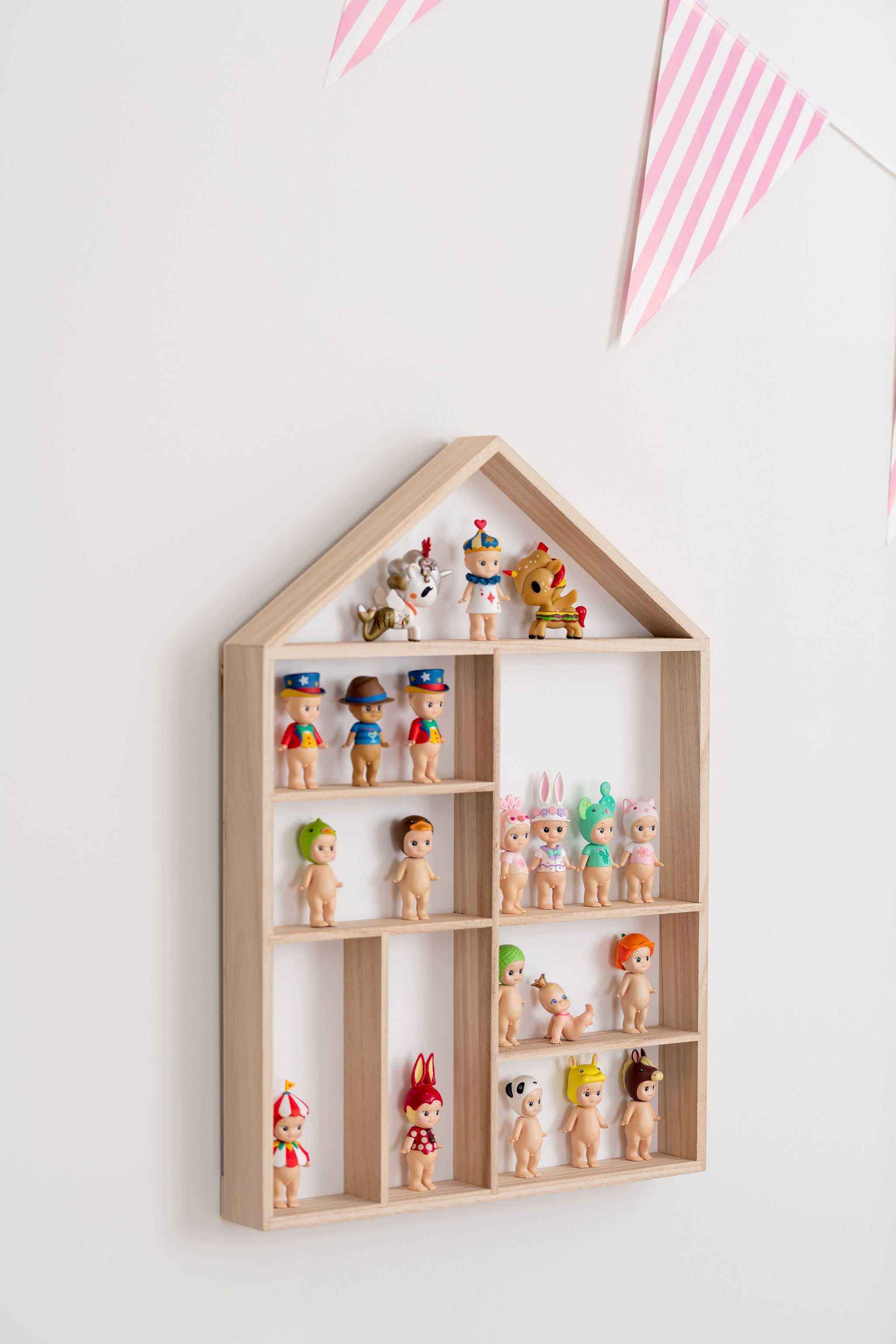 Lovely Little House white house display shelf with Sonny Angels