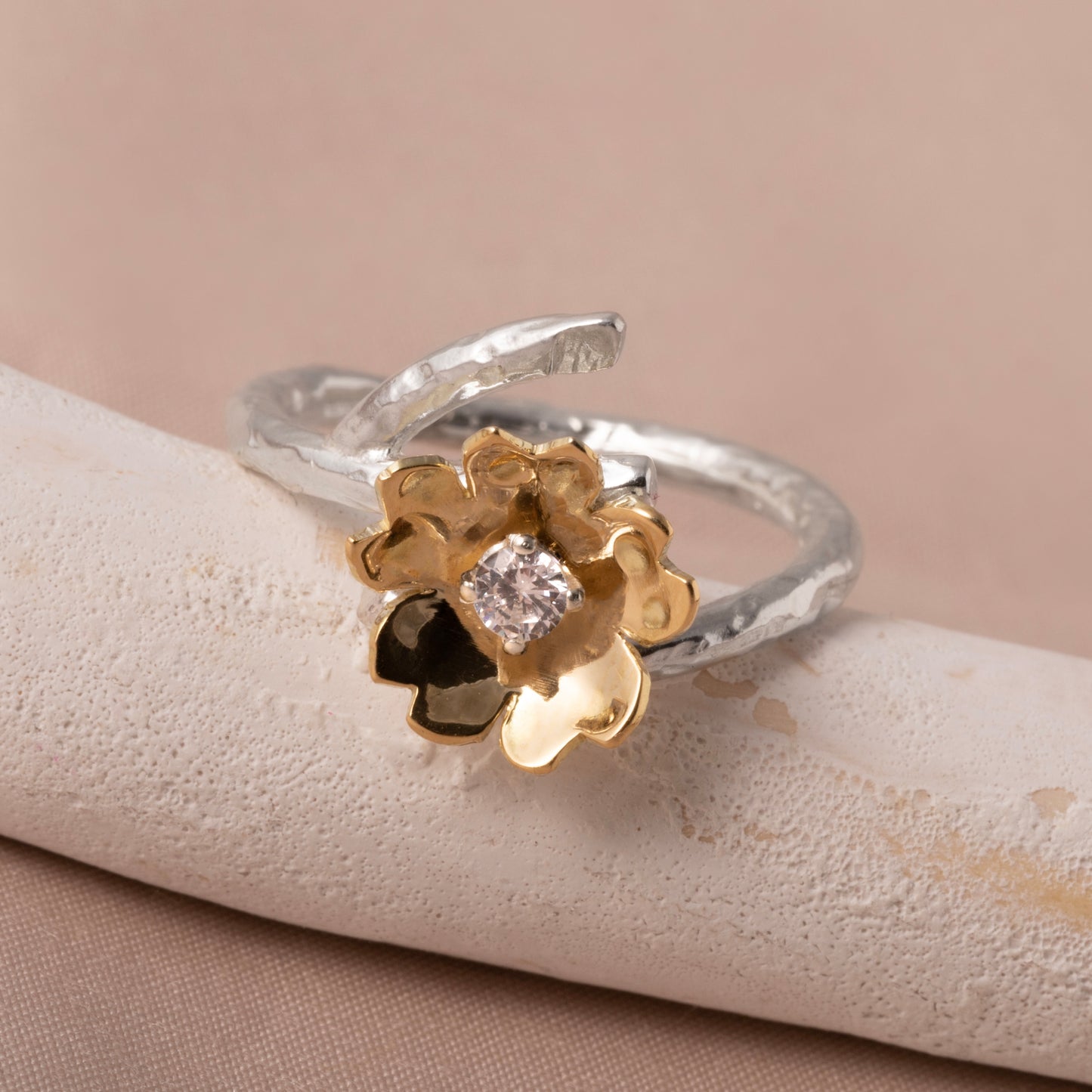 Lady Marian ring