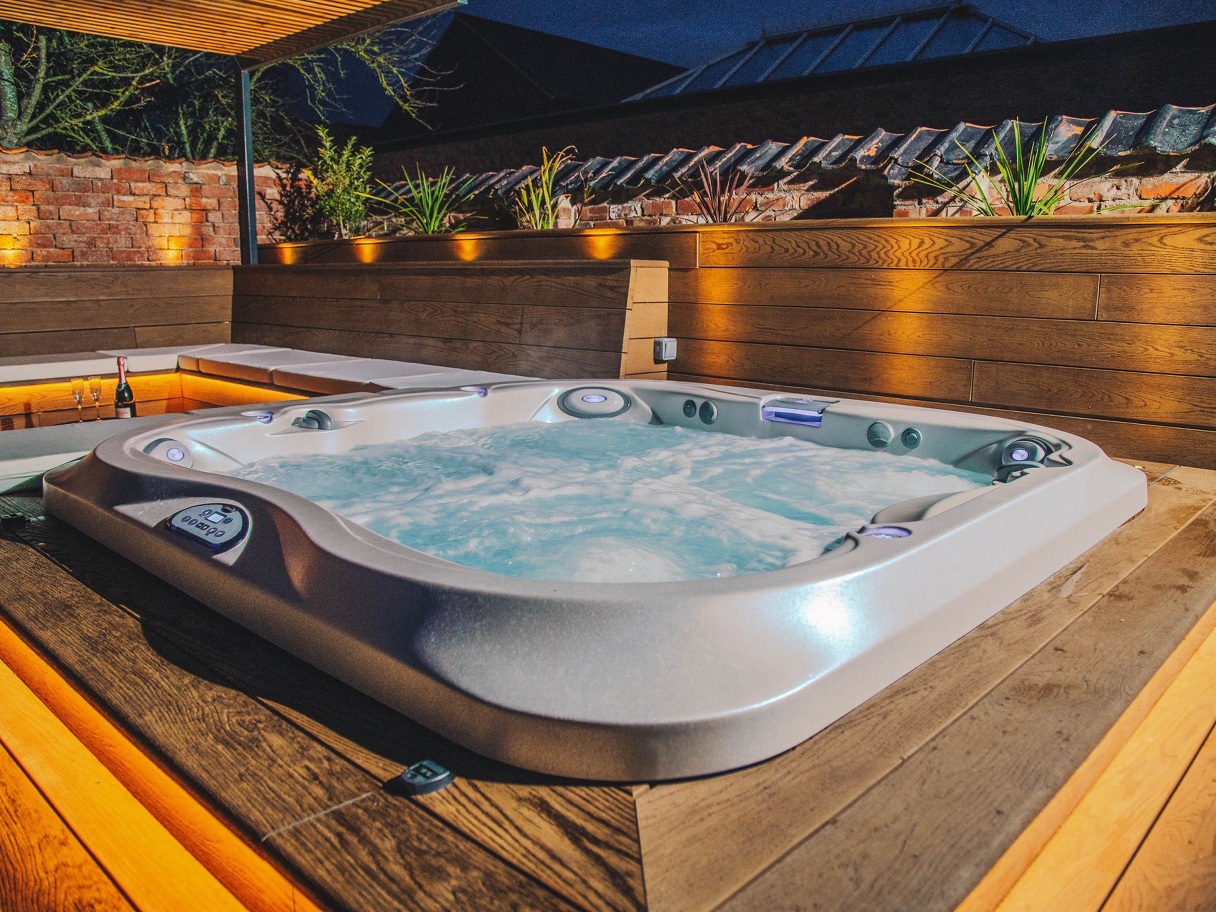 Experience Jacuzzi’s most advanced hot tubs on the market today - Extend your living space by Amazing Space Concepts