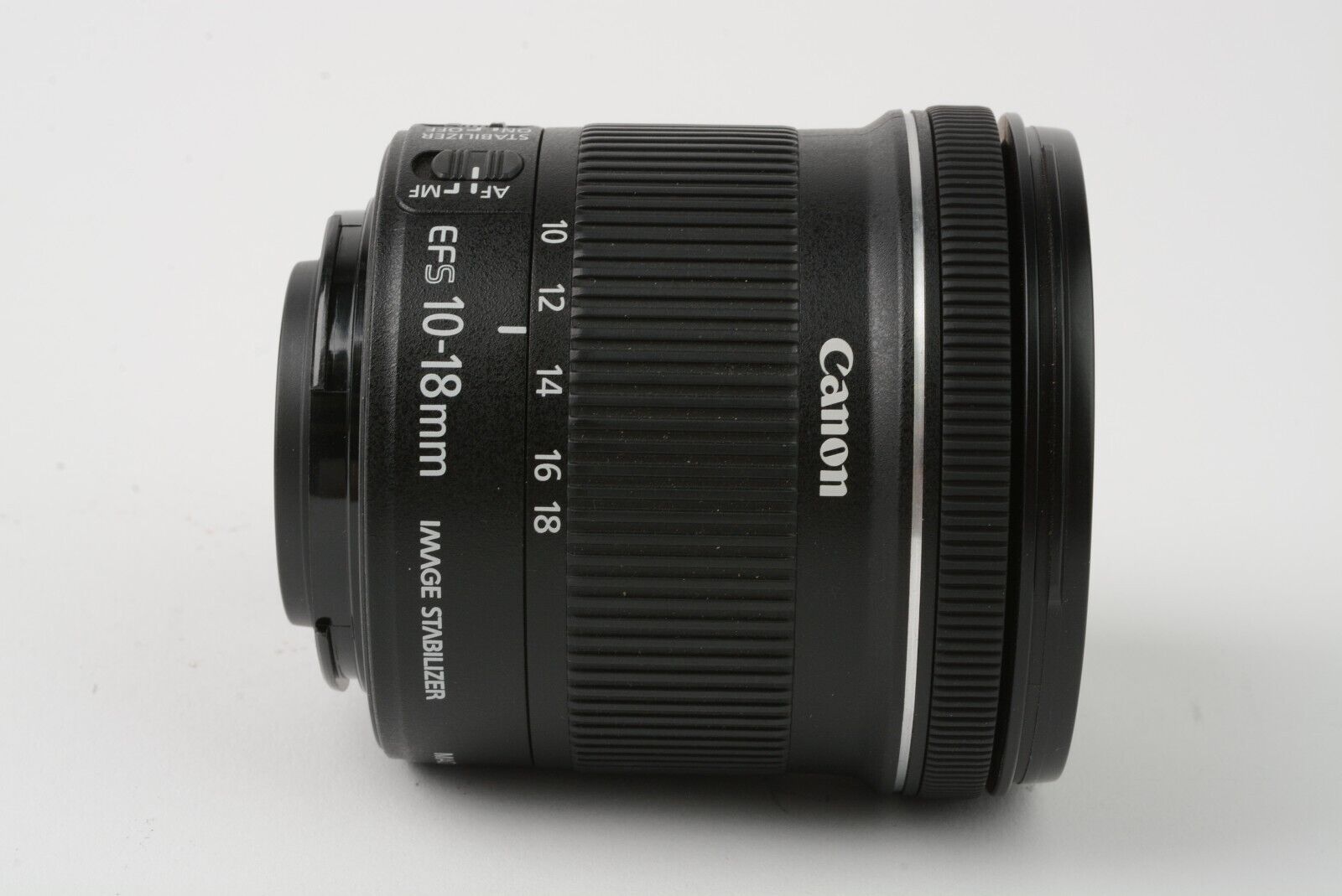 MINT- CANON EF-S 10-18mm f4.5-5.6 IS STM ZOOM, CAPS, HOOD + UV CLEAN,  VERSATILE