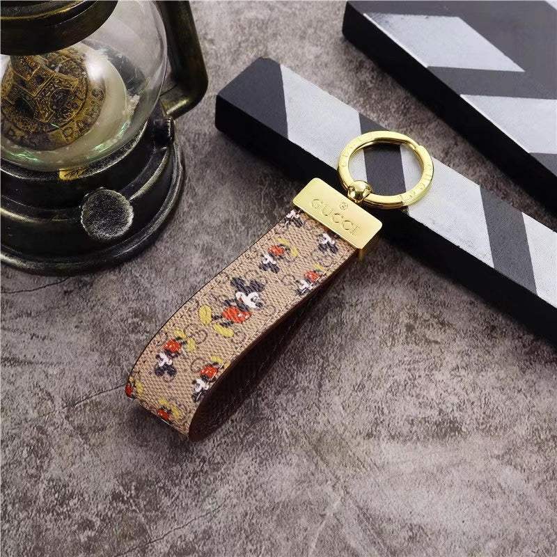 gucci star keychain