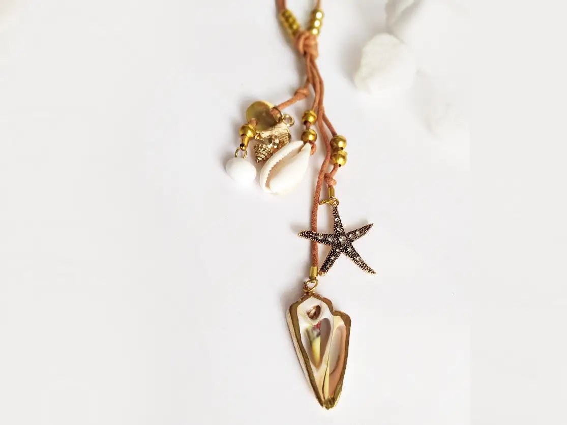 hielo paso Disminución Hippie pendant with seashells, starfish and mother of pearl – Raquel  Jiménez Artesanía