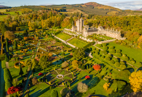 Drummond Castle Gardens