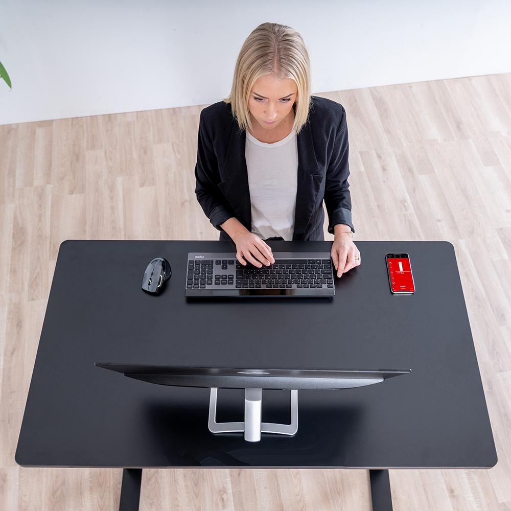 Vad är höj och sänkbara skrivbord?