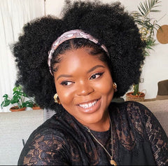 Black lady on Afro hair smiling 