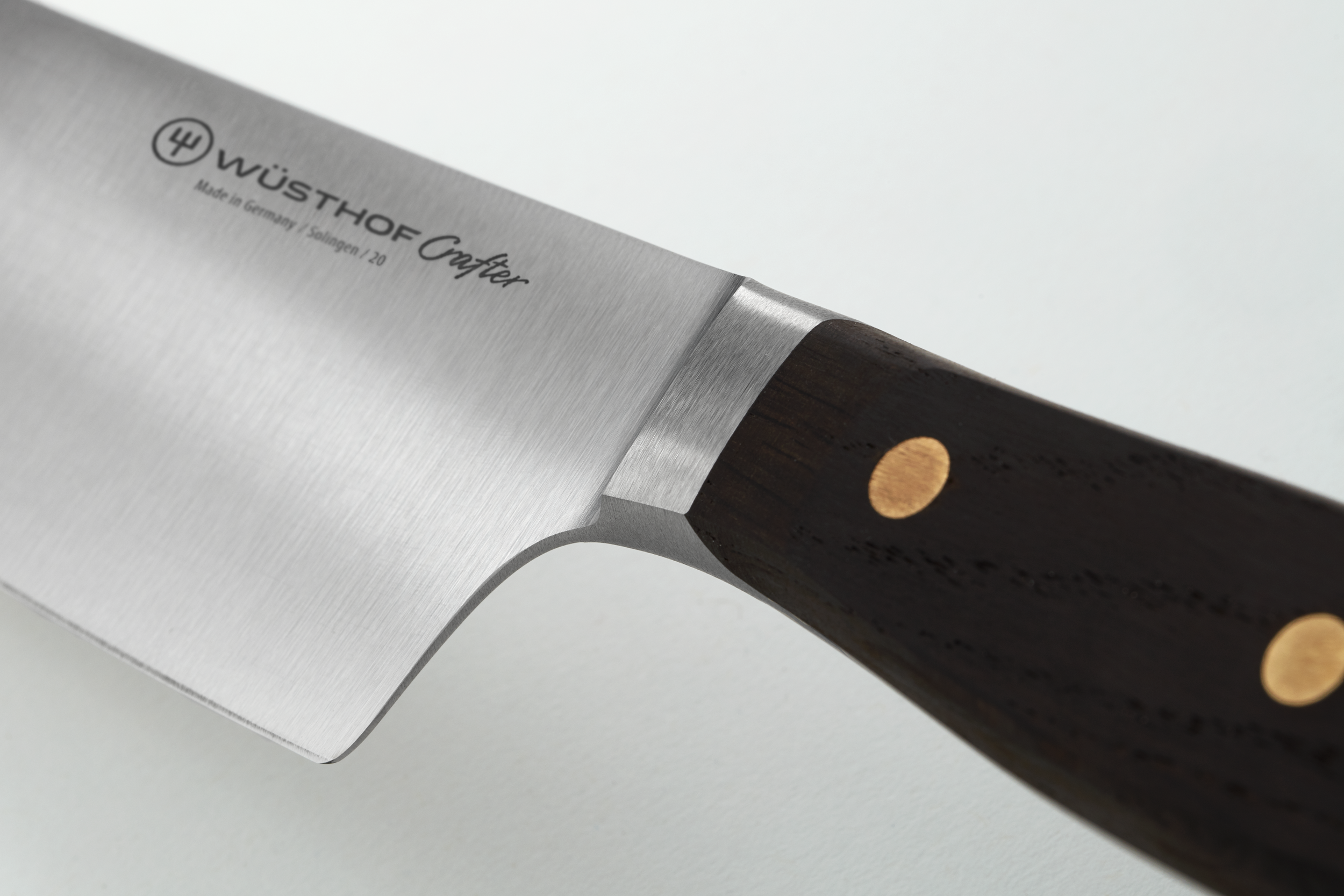 Amici Couteau à saucisson 14 cm  avec lame crantée - WÜSTHOF - Boutique en  ligne officielle