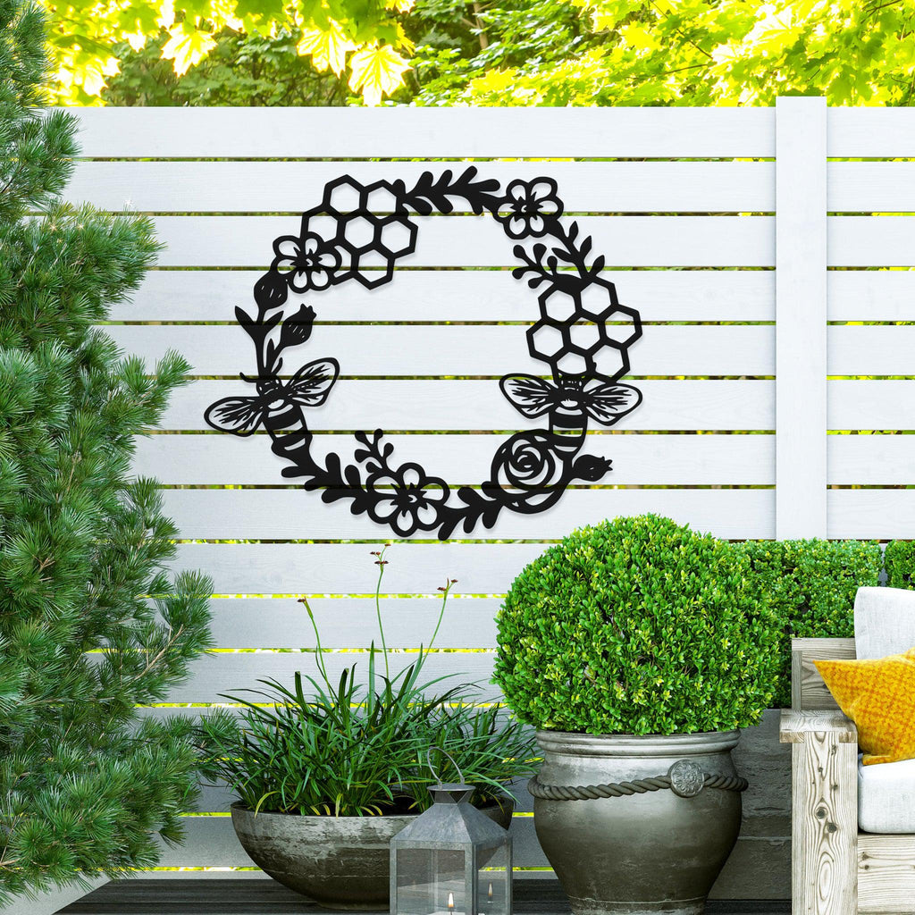 Metal Bee Wall Decor, Outdoor Yard Art Fence Decor Garden Hanging  Decorations for Patio, Indoor Home, Living Room, Bedroom 