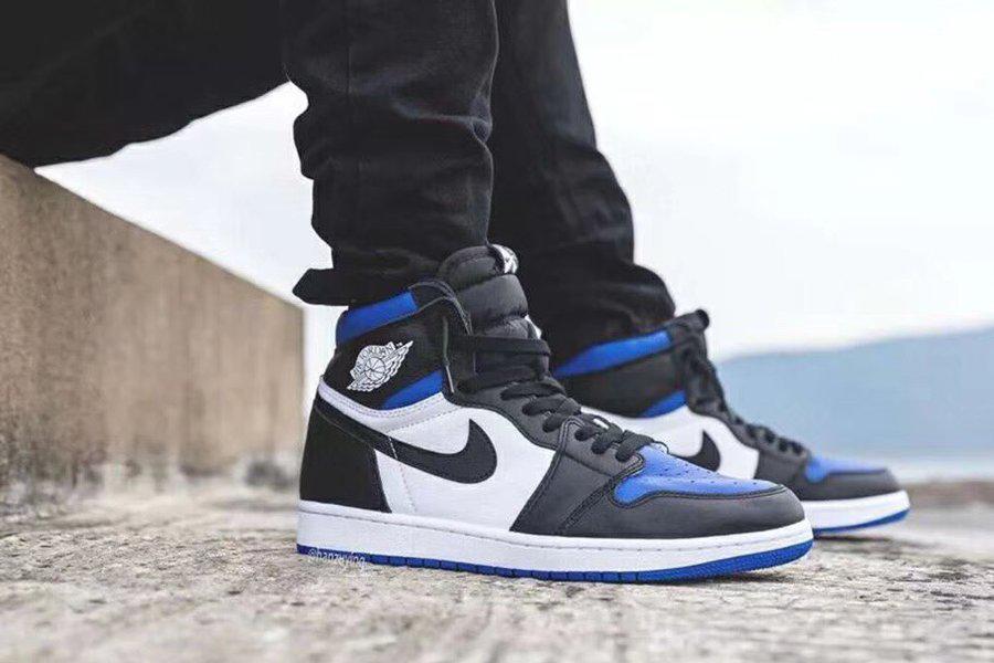 air jordan retro 1 royal toe